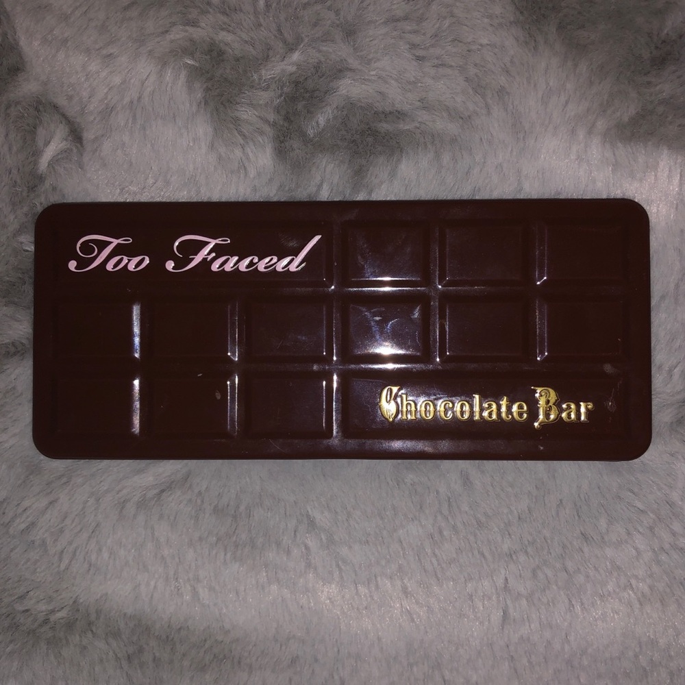 Too faced Chocolate bar palette